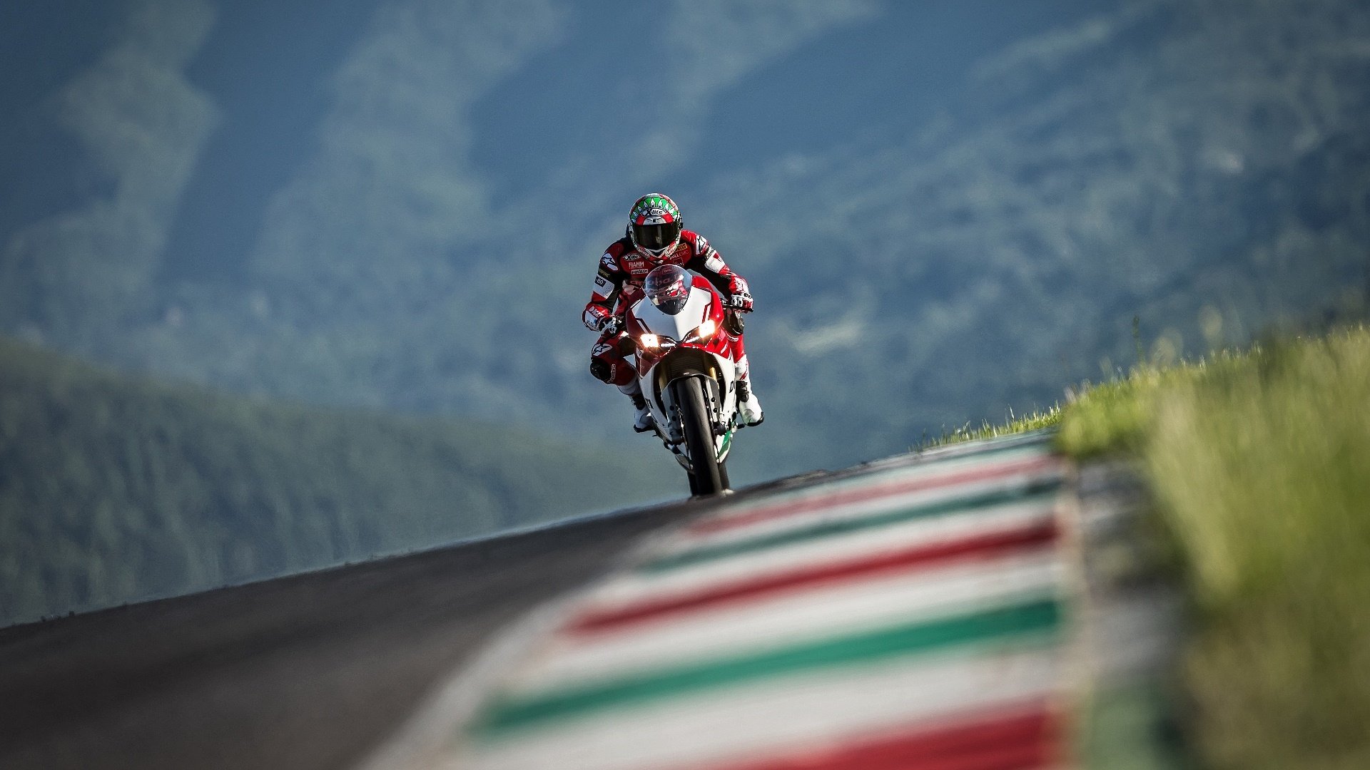 在线体育博彩-列队致敬，风度胜于胜负，风度胜于胜负，列队致敬